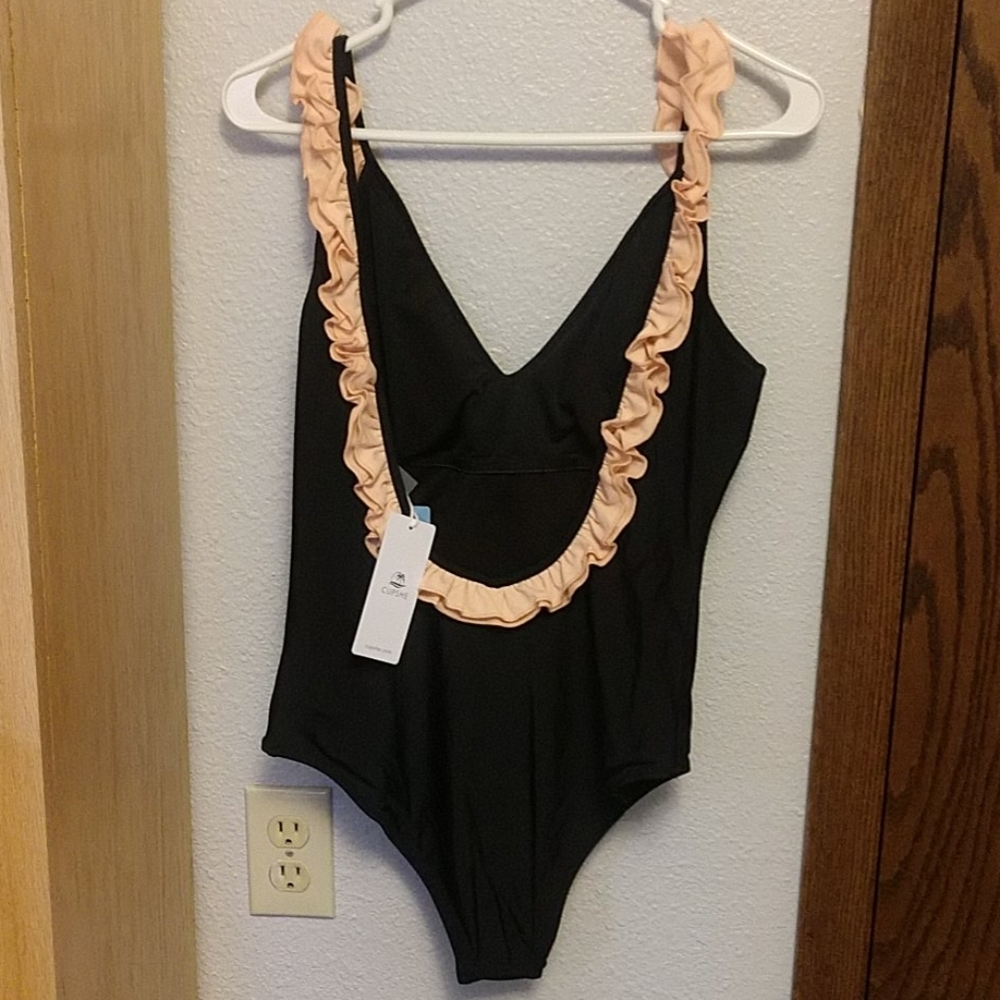 Cupshe Open Back One Piece Swimsuit